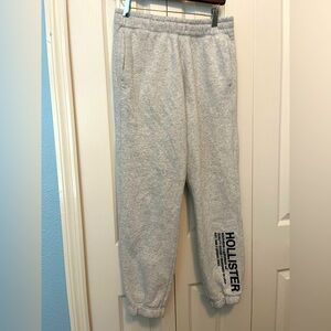 Hollister men’s light grey sweatpants. Size Small